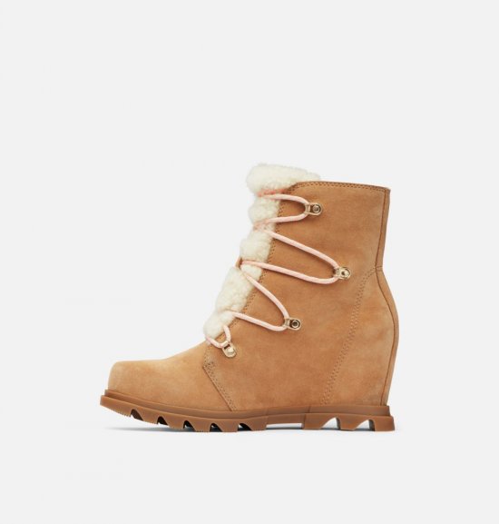 Sorel Women\'s Joan Of Arctic™ Wedge III Lace Cozy Bootie - Tawny Buff, Gum 2