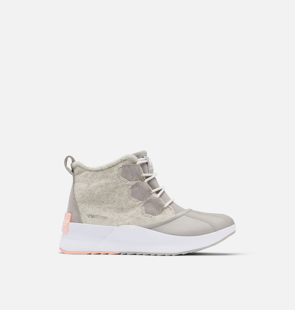 Sorel Women's Out 'N About™ III Classic Duck Boot - Dove, Peach Blossom